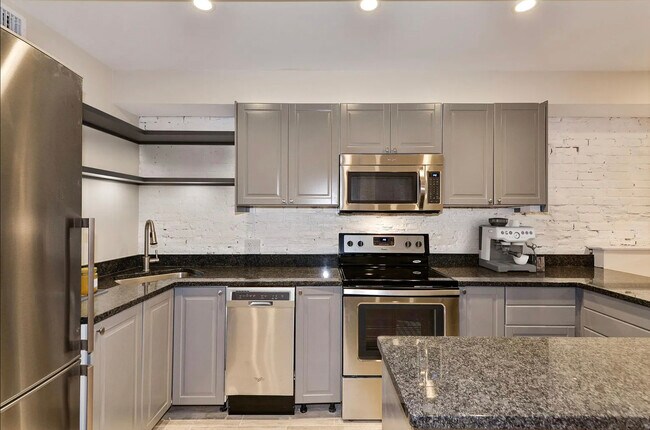 724 5th ST NE