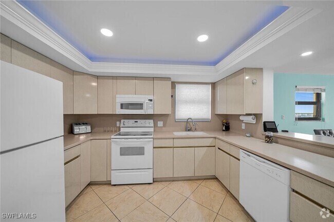 Building Photo - 4260 SE 20th Pl Unit 401 Rental