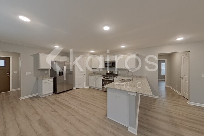 102 Denise Dr