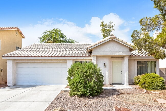 Building Photo - 1707 Black Hills Way