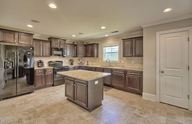 Photo - Spacious home for big families