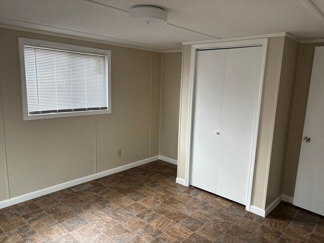 Photo - 810 Hayes Crossing Rd