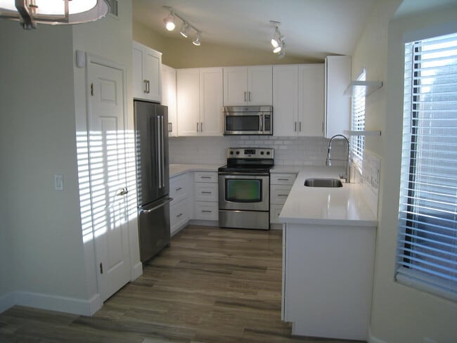 Photo - 11104 N 110th Pl