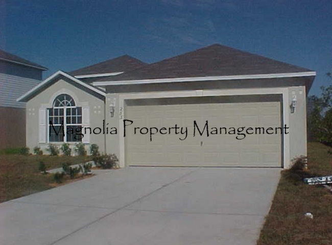 Building Photo - New Paint, Floors and Solid Surface Counte... Rental