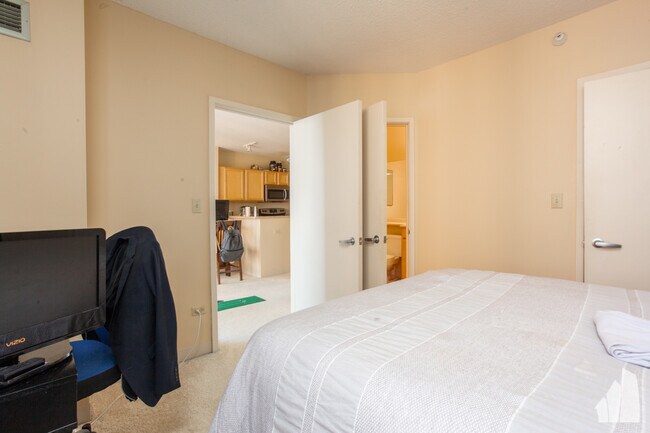 Photo - 222 N Columbus Dr Unidad 1906