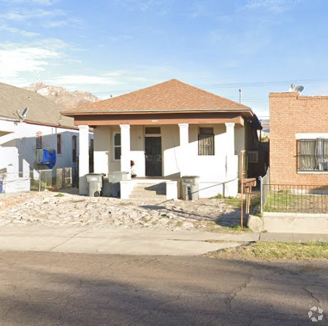 Building Photo - 3509 Hueco Ave Unit 3 Rental