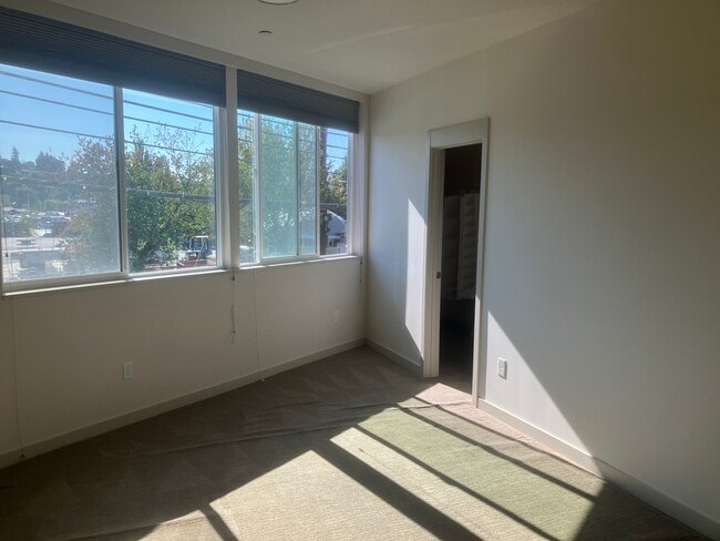 Building Photo - 3610 Leary Wy NW Rental