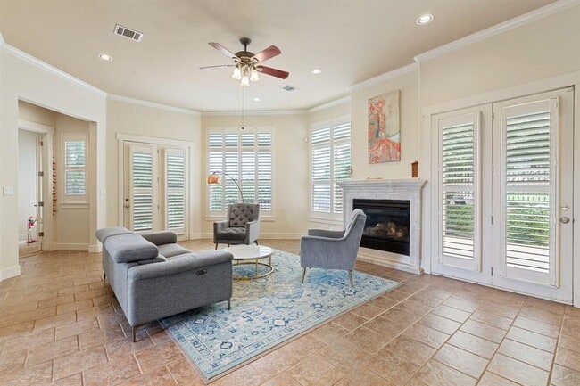 Photo - 2800 Waymaker Way