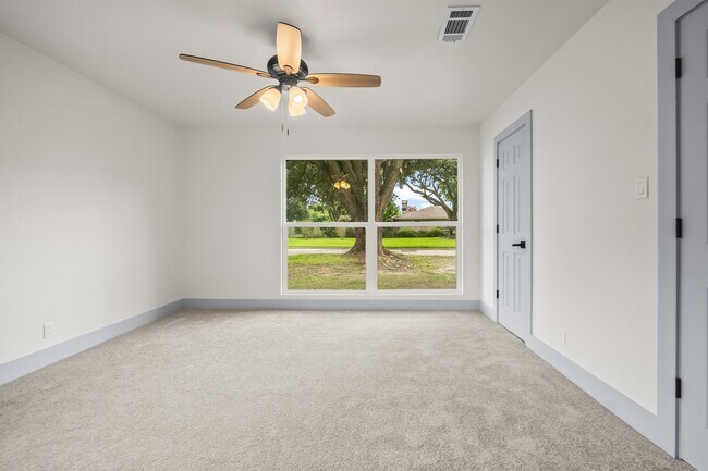 Photo - 4903 Mayflower St