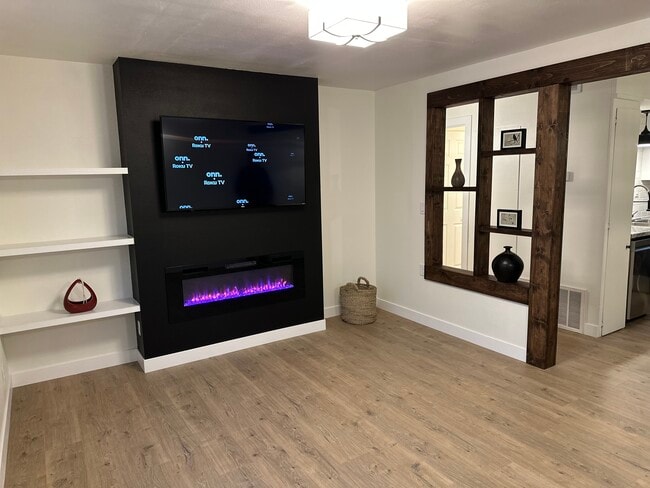 Photo - 2806 Willow Dr Unit 2810-1