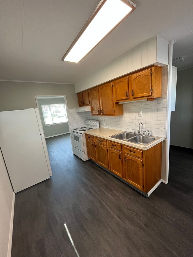 Photo - Three Bedroom, One Bathroom Home In Columbus