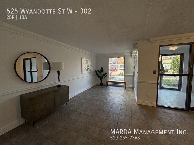 Photo - SPACIOUS 2 BED/1 BATH UNIT -DOWNTOWN + HYDRO! Unit 302