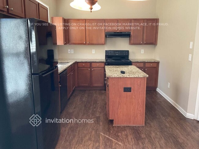 Photo - 1896 Logan Ridge Cir