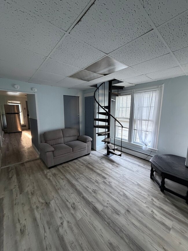 Building Photo - 87 Murray St Unit 3
