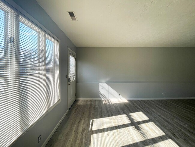 Photo - Yorktown School District Unit 9012