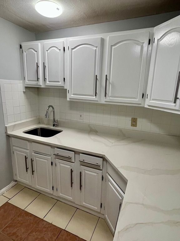 Photo - 590 American Legion Hwy Unit 5