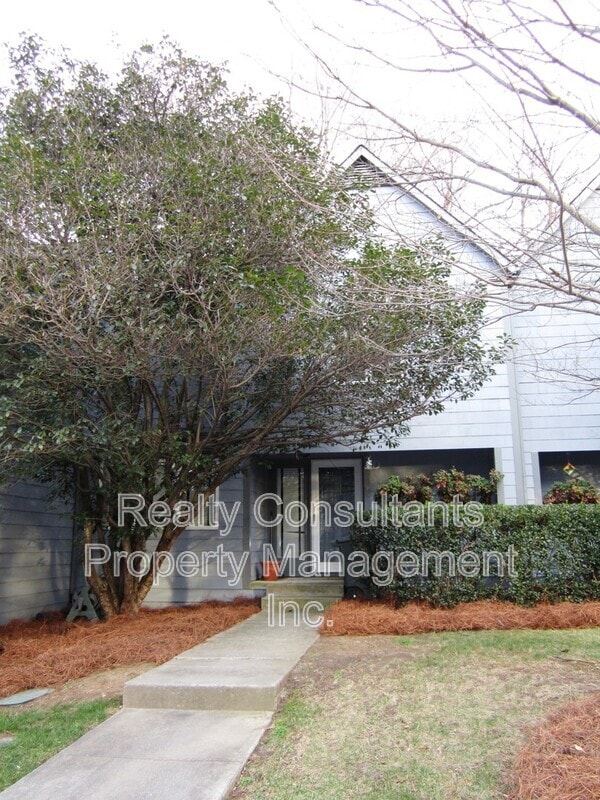 Building Photo - 306-D S Lindell Rd Rental