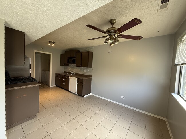 Photo - 4564 Whitney Dr