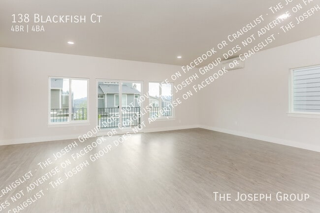 Photo - 138 Blackfish Ct