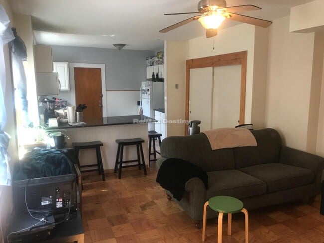 Photo - 13 Andrew St Unit 1