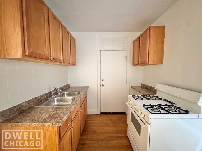 Photo - 2648 N Spaulding Ave Unit 1