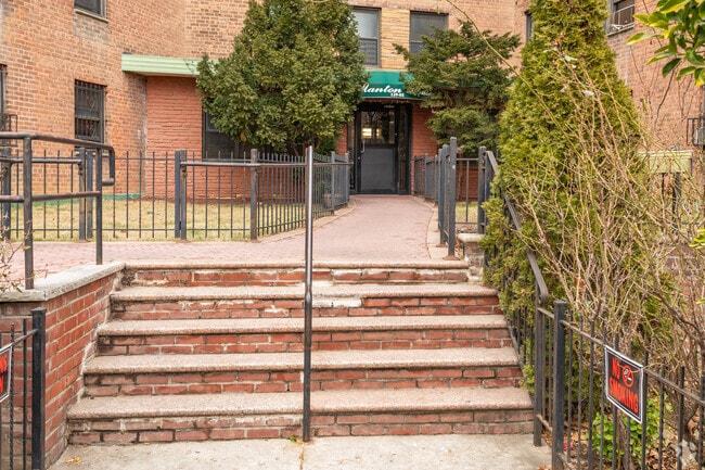 Photo - Manton House - Cooperative