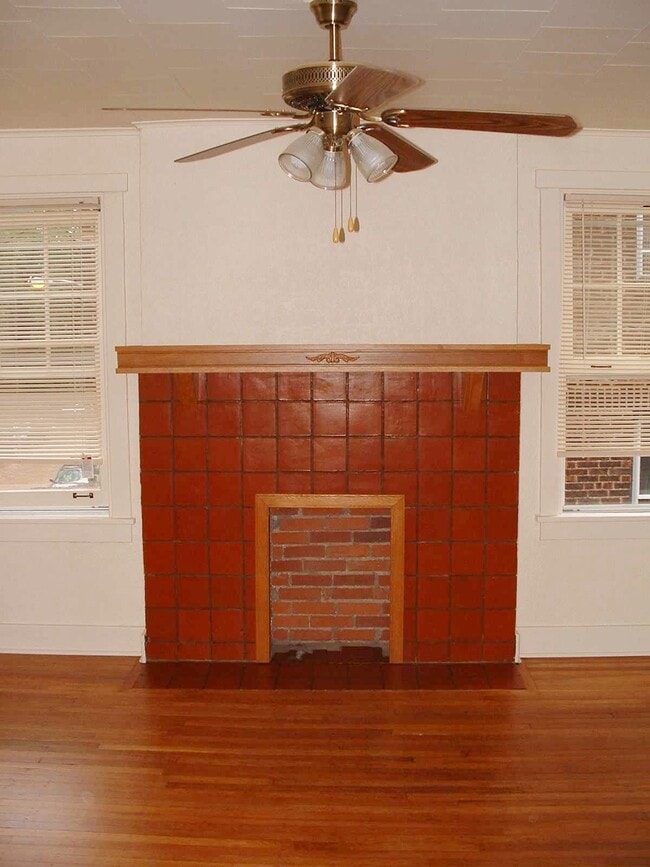 2BR West - 5840 Alderson St Apartments Unit 3