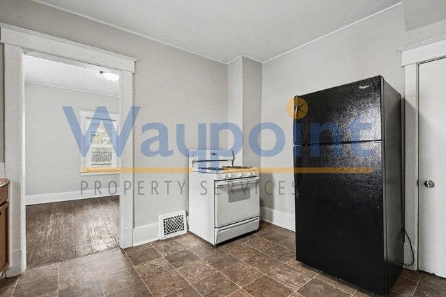 Photo - 412 Breens Ct SW