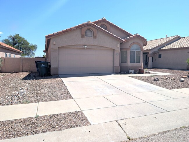 Convenient Tucson Eastside Home with 3 bed... - Convenient Tucson Eastside Home with 3 bed...