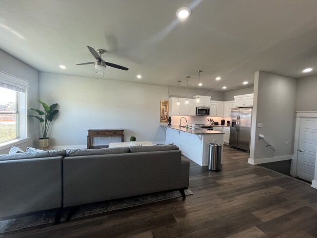 Photo - 2248 W Moore Ln Townhome
