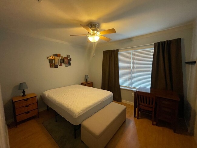 Photo - Beautifully Furnished 2/1.5 in Haystacks Townhome