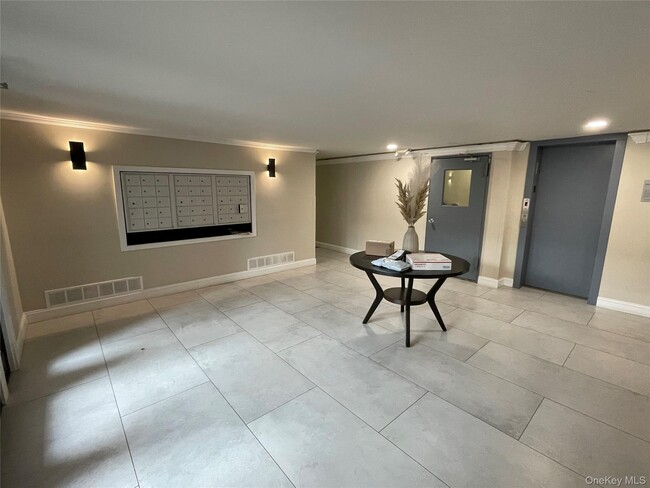 Photo - 124 S Park Ave Unit 1-Q