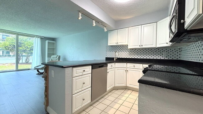 Photo - 1437 N Atlantic Ave Unidad 105
