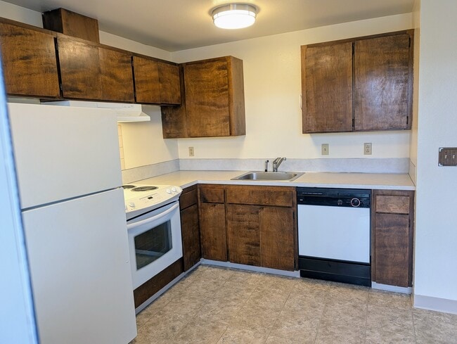 Photo - 2229 Hawthorne St