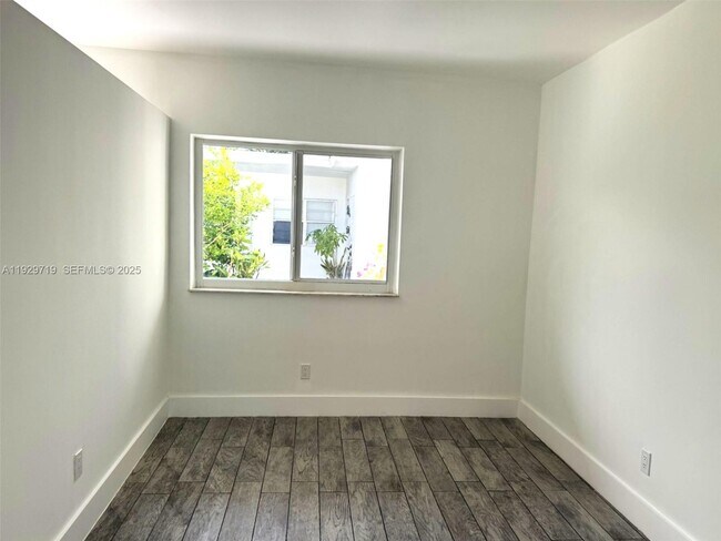 Photo - 3071 SW 27th Ln Unit 3