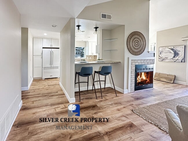 Photo - Luxury Canyon Meadows Condo – Stunning Vie... Unit D