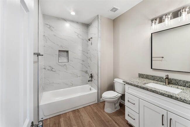 Building Photo - 5107 Groveton St