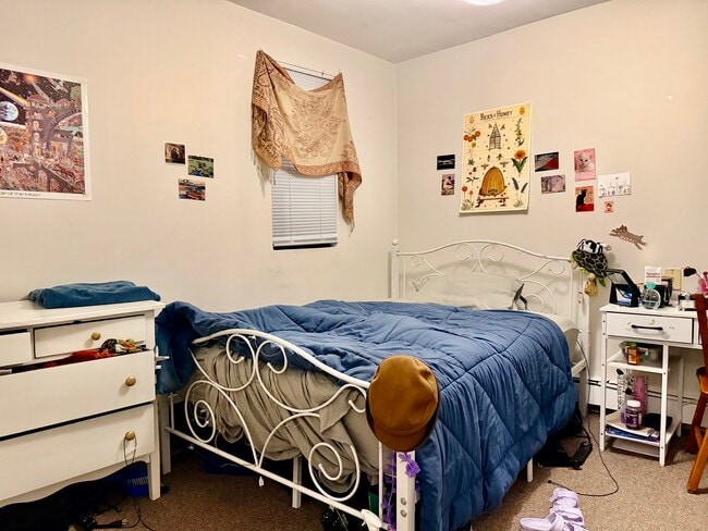 Photo - 833-835 Beacon St. Unit B Unidad B