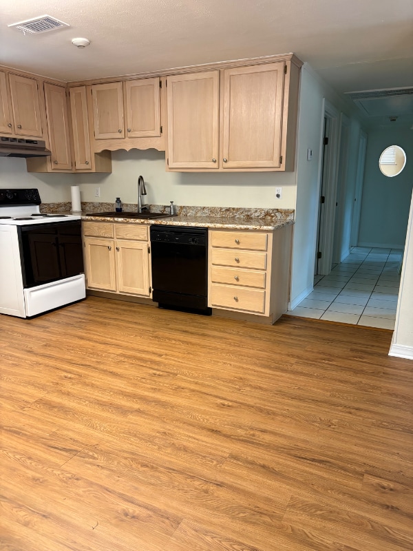 Photo - 90 Independence Dr