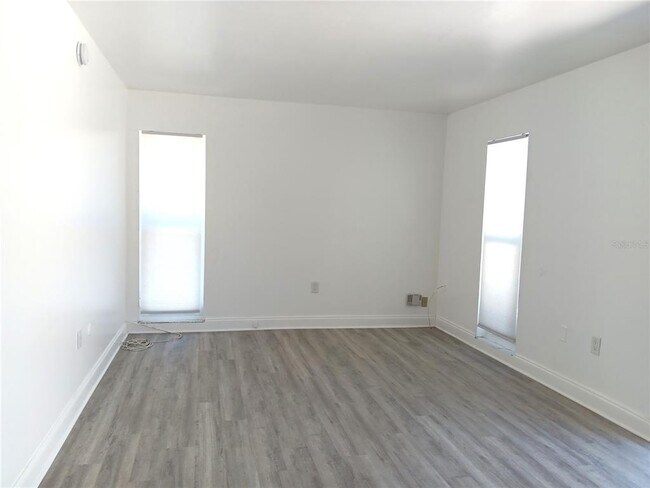Photo - 885 Beltrees St Unit 6