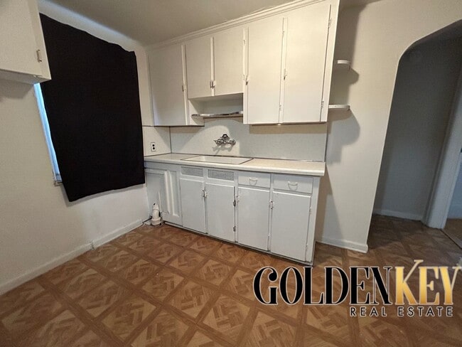 Photo - 18461 Washburn St Unit 18461 Washburn Upper