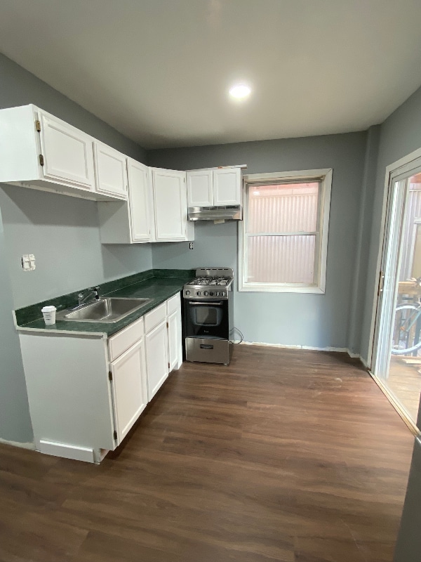 Photo - 1623 S Carpenter St Unidad First floor front