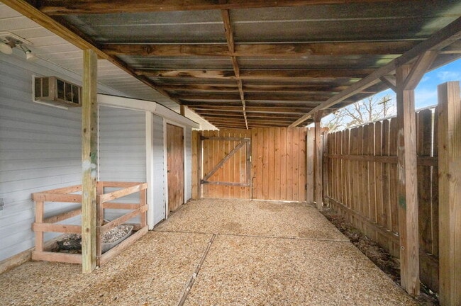 Photo - 8955 Alma Dr