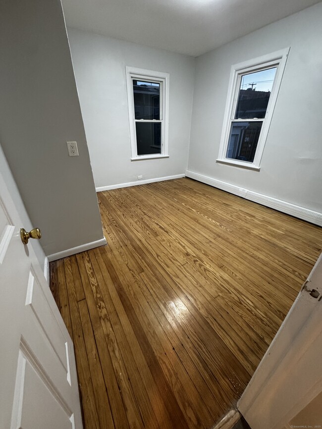 Photo - 315 Garfield Ave