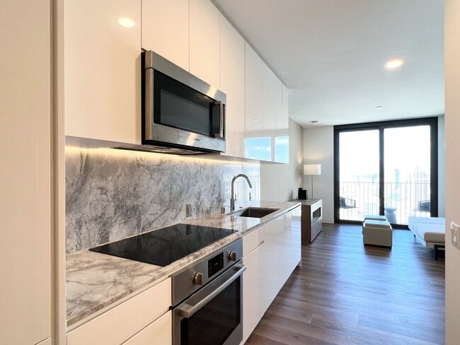 Building Photo - STUDIO/1BA/1PRKG at Aalii Ward Village. Unit 3909