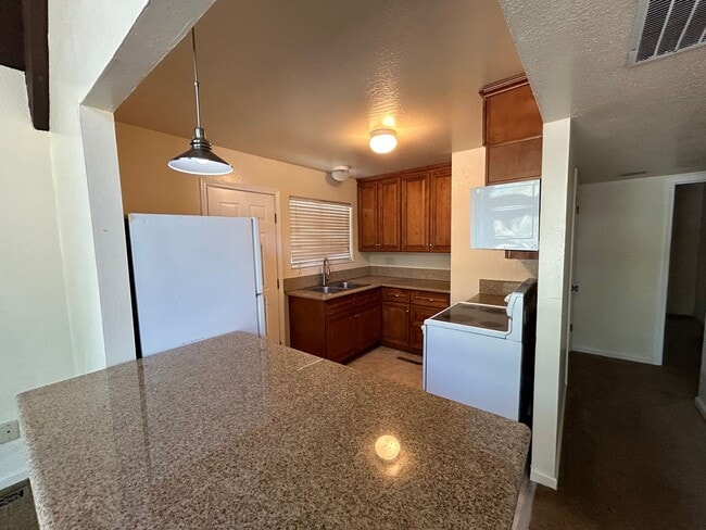 Photo - 1434 Friant Dr