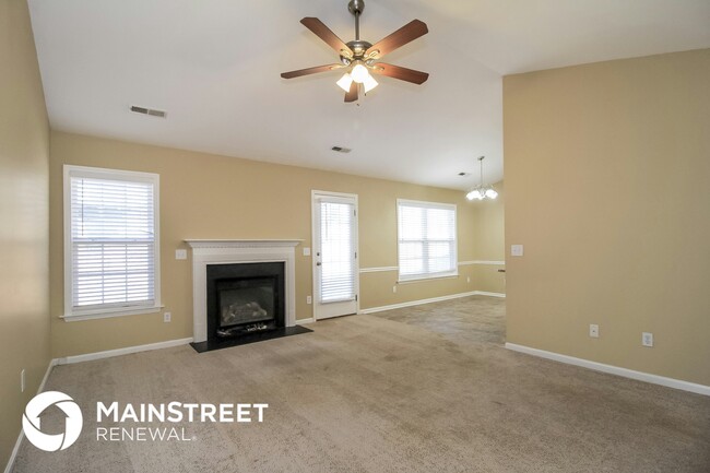 Photo - 125 Braeburn Dr