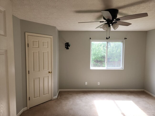 Photo - 3125 Bridlerun Dr