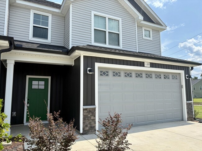 Building Photo - 120 Willa Mae Ln