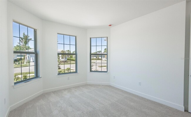 Photo - 6957 Honeybell Dr